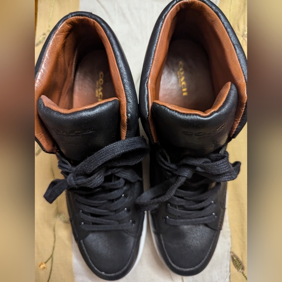COACH Unisex Hi-Top Black Leather Sneakers Size 9.5B Used Excellent MSRP $228 - Picture 8 of 8